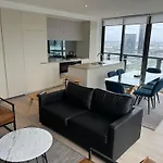 Winston Apartments Docklands