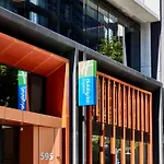 Holiday Inn Express Melbourne Little Collins By Ihg