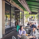 Carlton Loft- 4-6 Guests #Ausgp #Directtram #F1 #Melb 12 Mins #Cbd