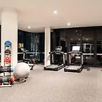 Stunning Opera Apartment-St Kilda Rd