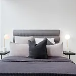 Luxuria Apartments - Avant