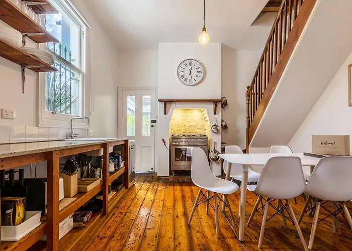 Hope House - True Victorian Meets Urban Living