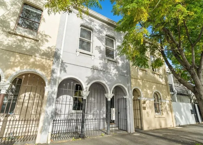Victorian Terrace In The Heart Of It All!
