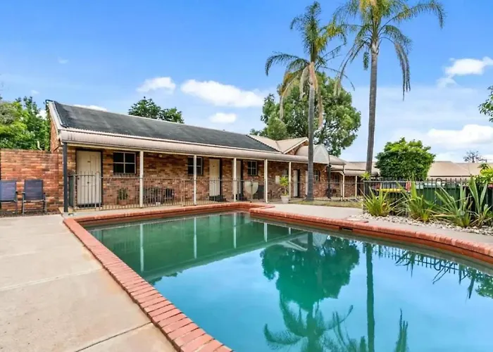 Greensborough Motel