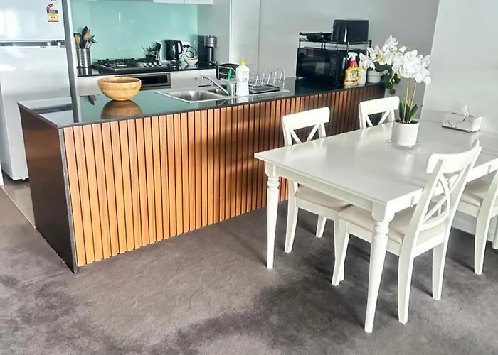 Urban Oasis 3 Brs Apartment & Parking
