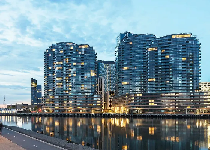 Winston Apartments Docklands