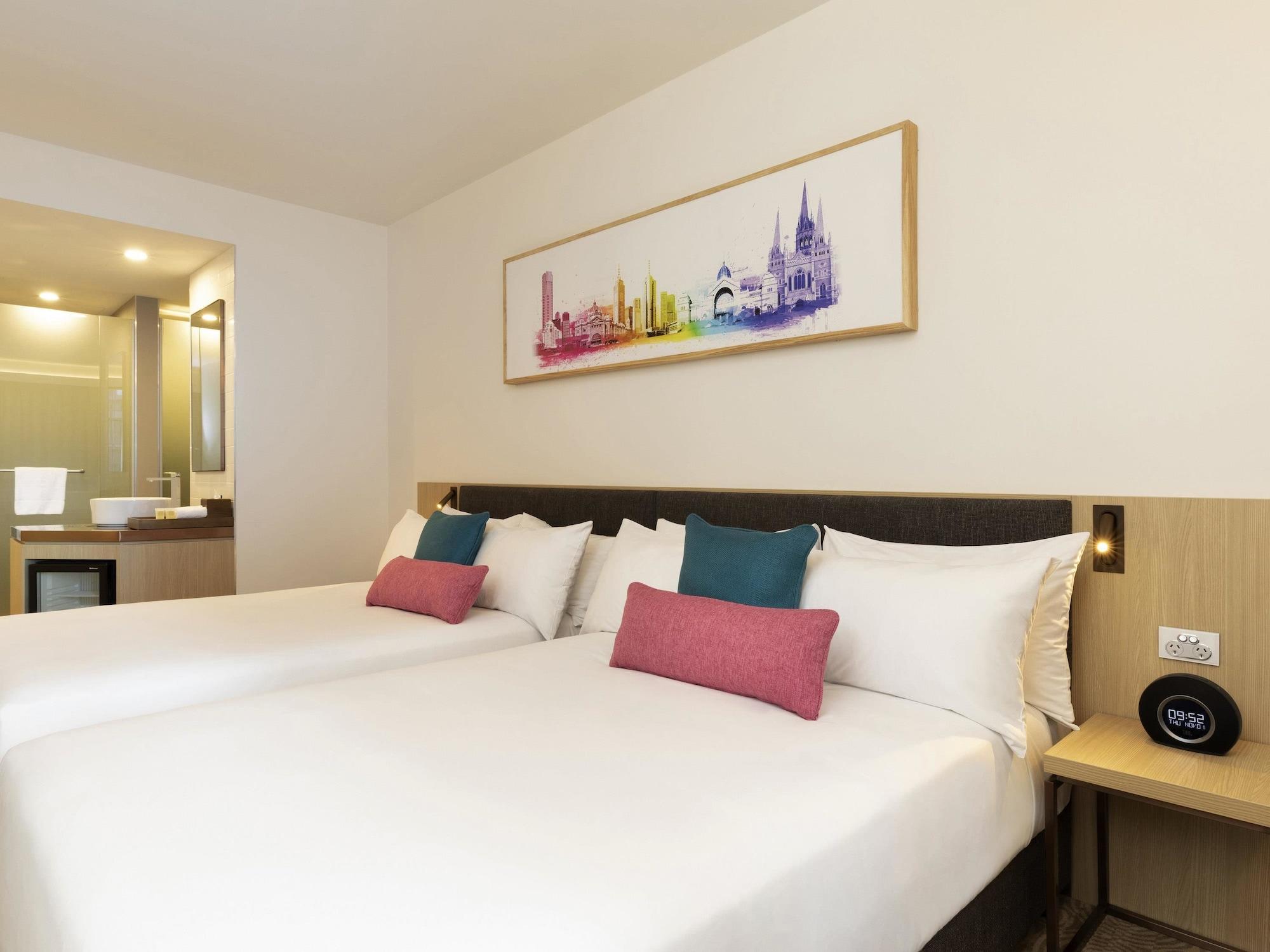 Ibis Melbourne