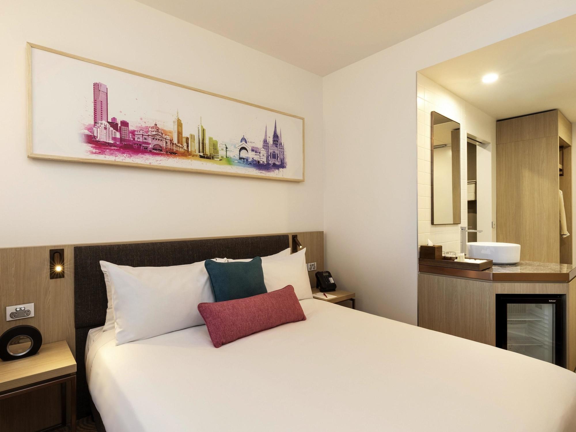 Ibis Melbourne