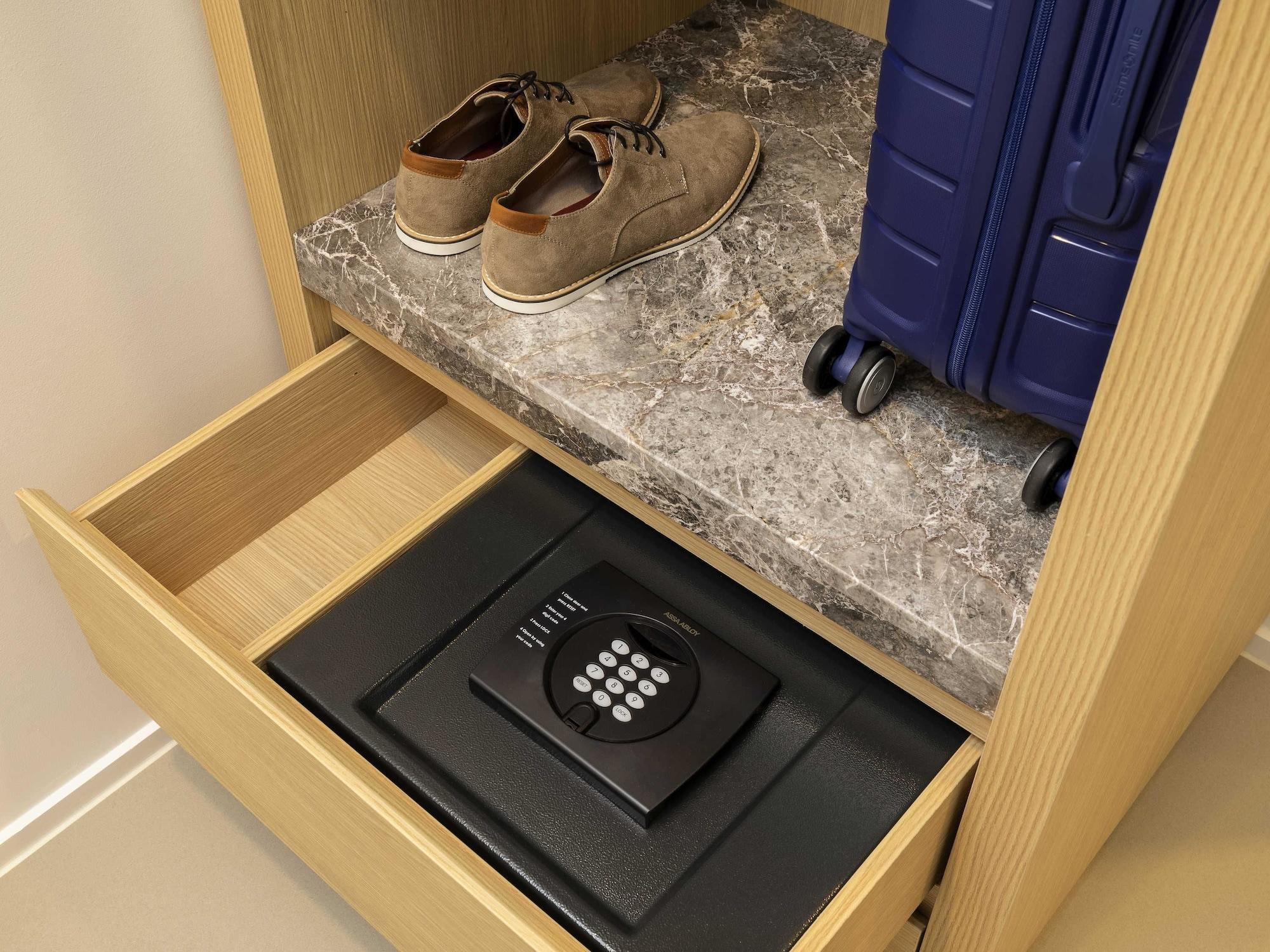 Ibis 3*