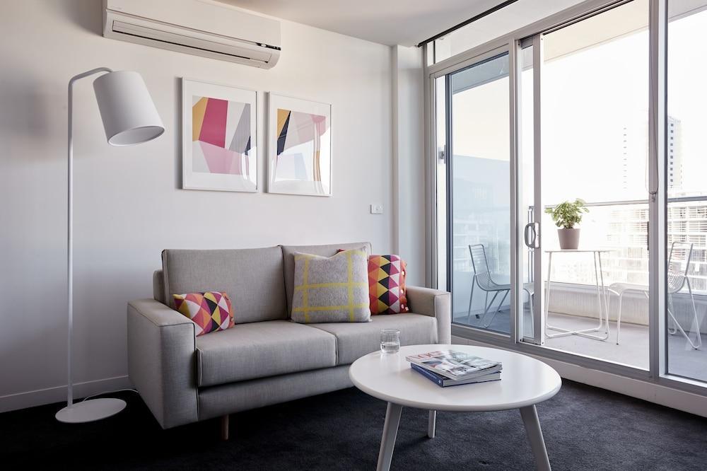 Punthill South Yarra Grand Aparthotel 4*