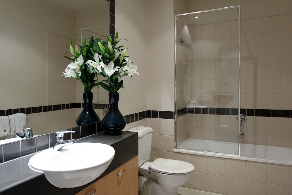 Aparthotel Punthill - Flinders Lane 4*