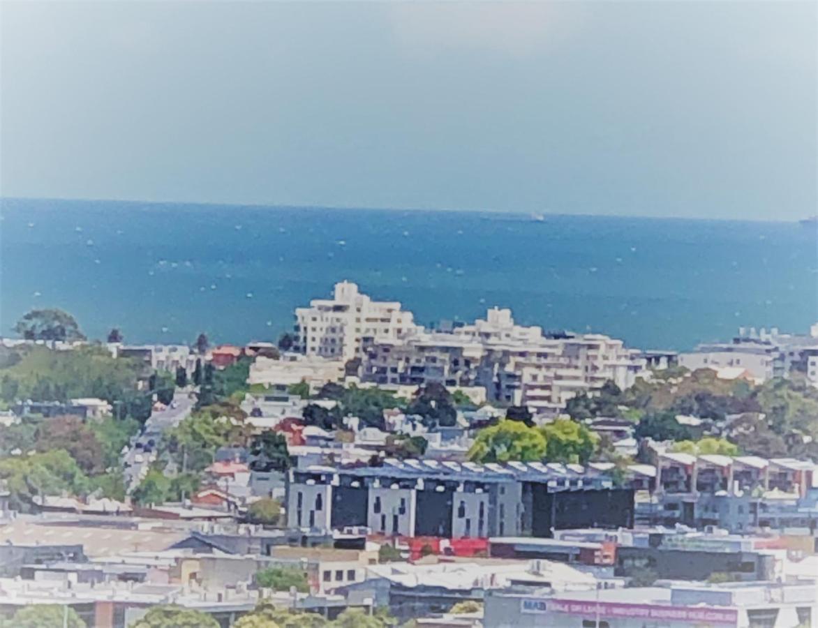 La Sky Boutique - Pool, & Sauna Apartment Melbourne