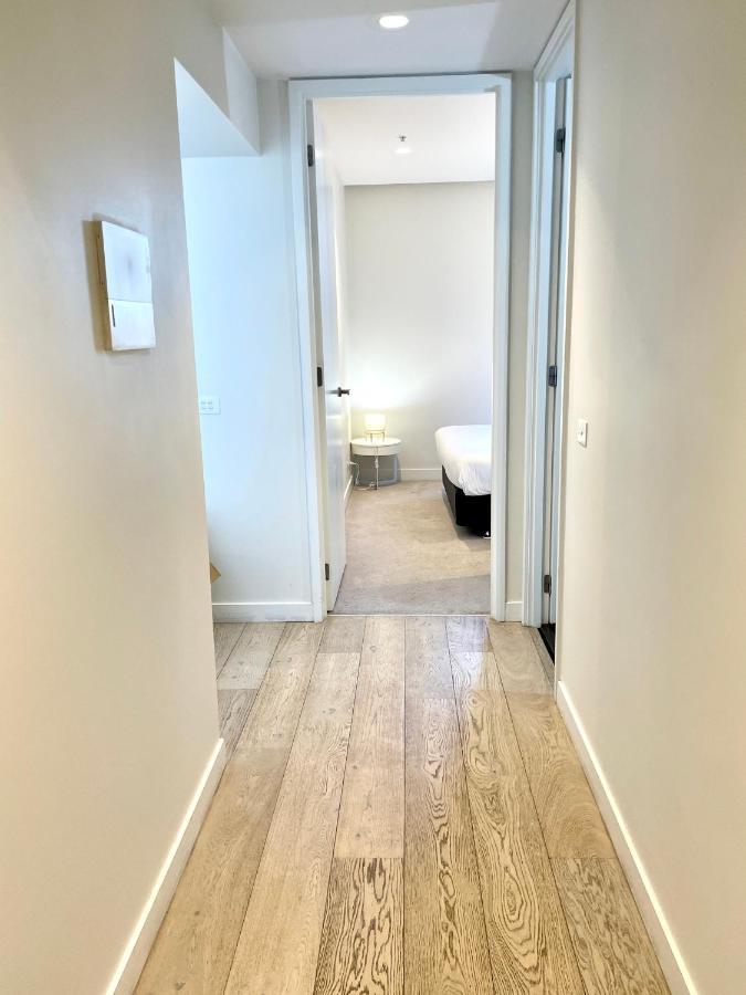 Apartment Readyset At Empire Melbourne