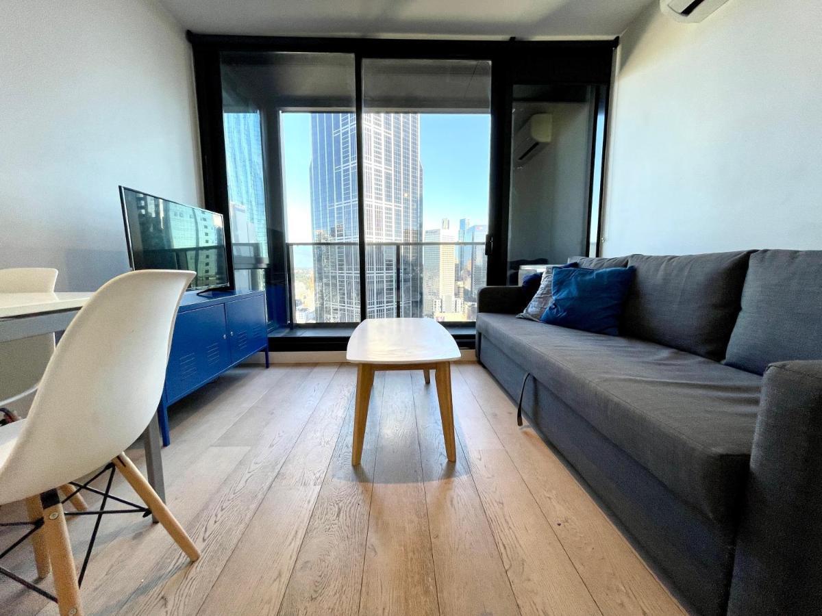 Readyset At Empire Apartment