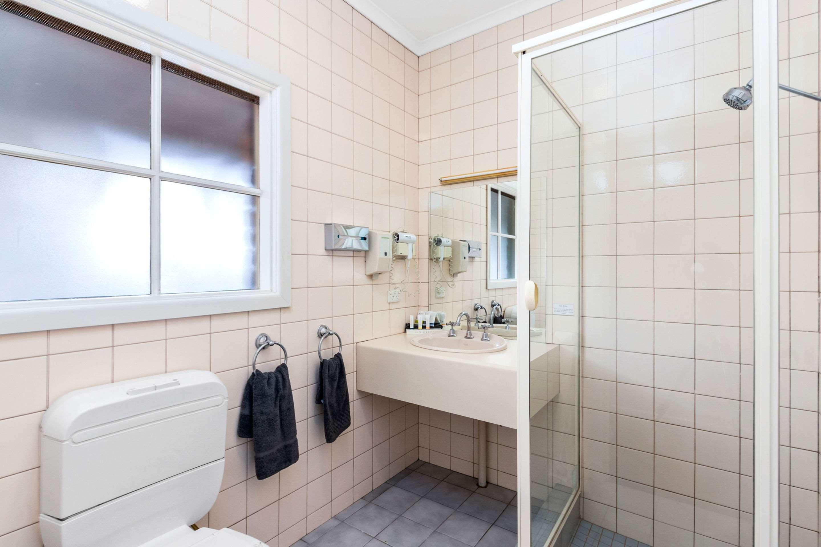 Greensborough 3* Melbourne