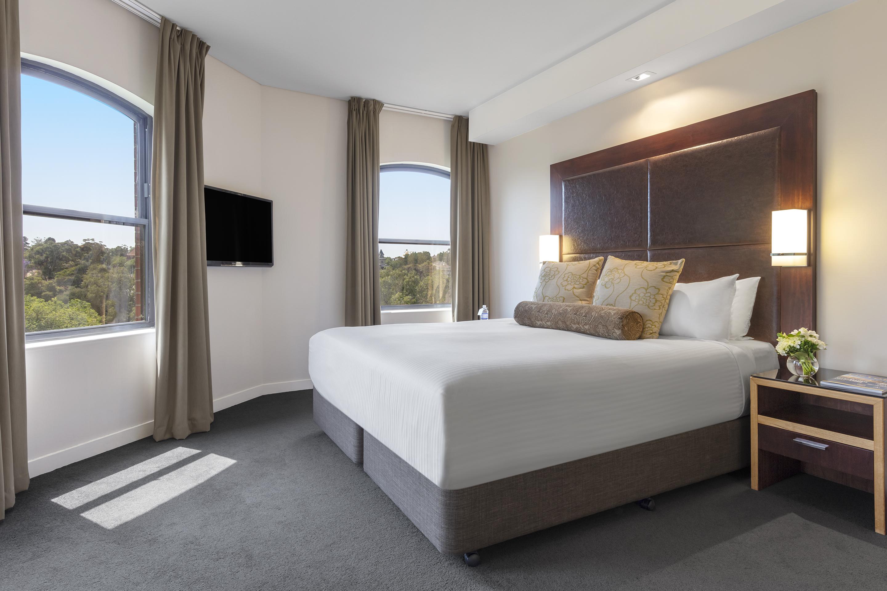 Amora Riverwalk 4*