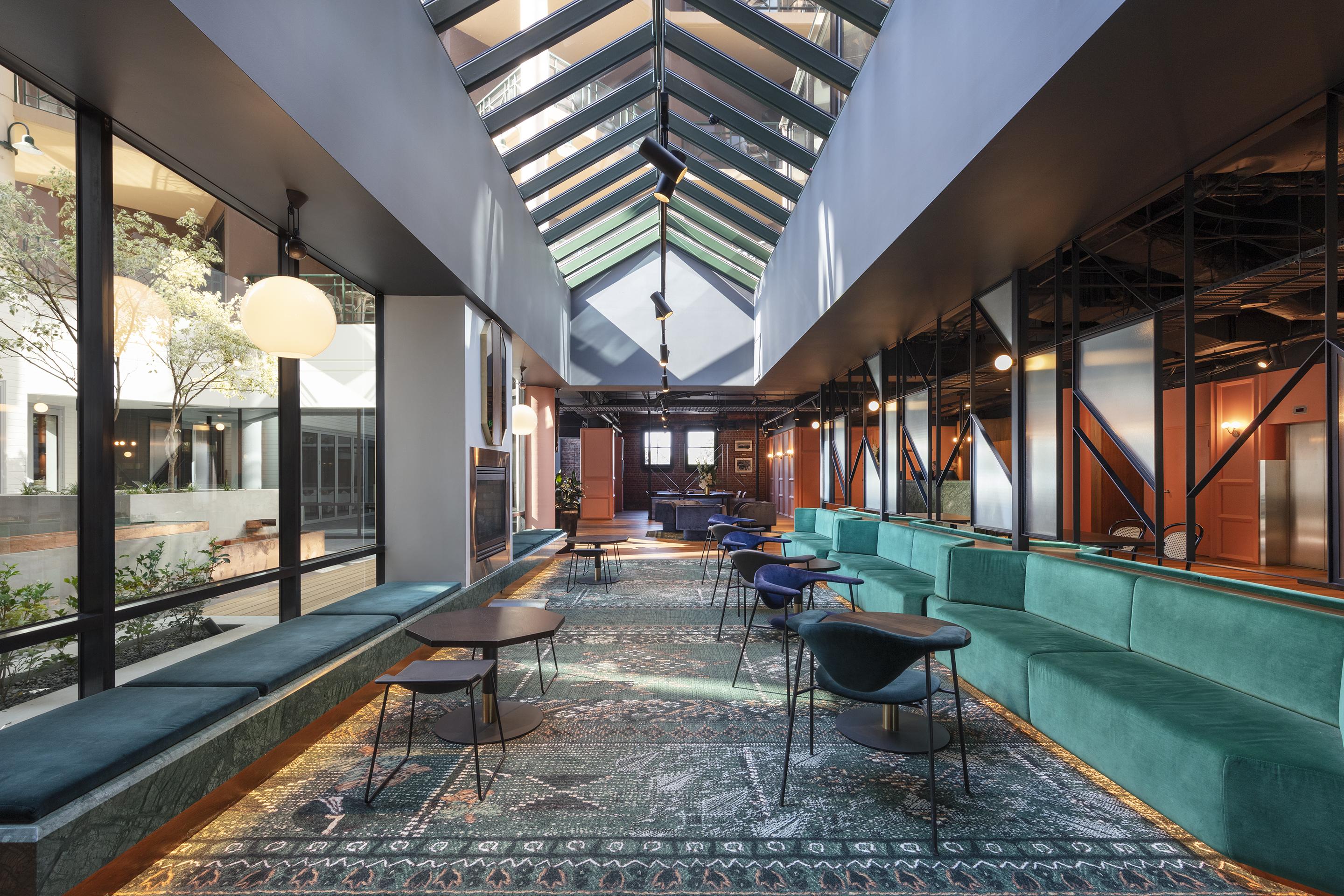 Hotel Amora Riverwalk 4*