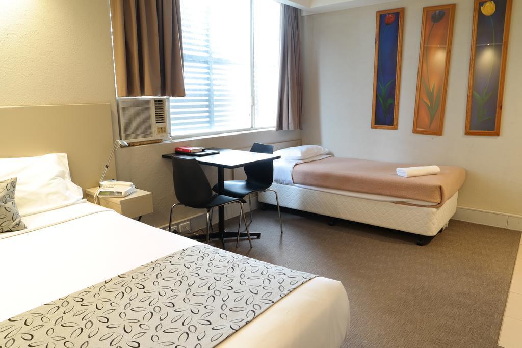 Parkville Place Serviced 3*