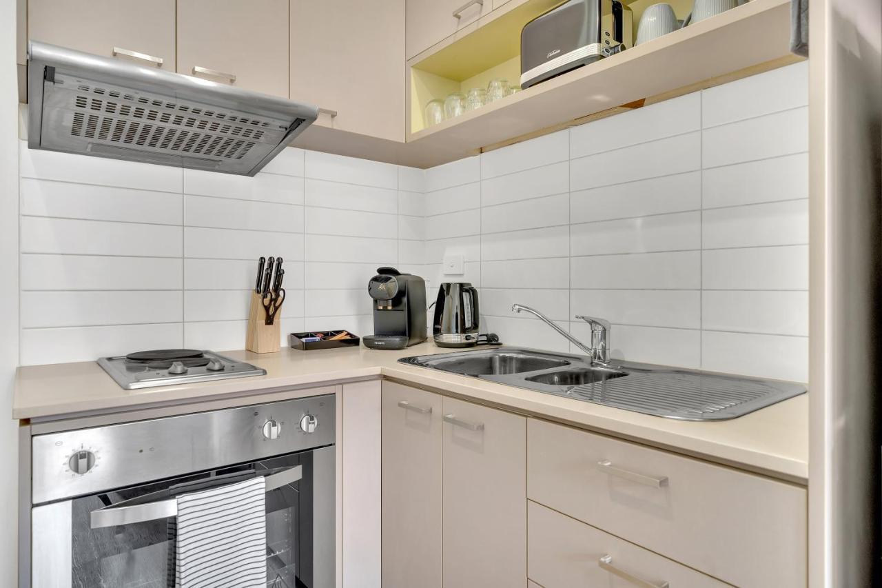 Grosvenor 3121 Richmond *