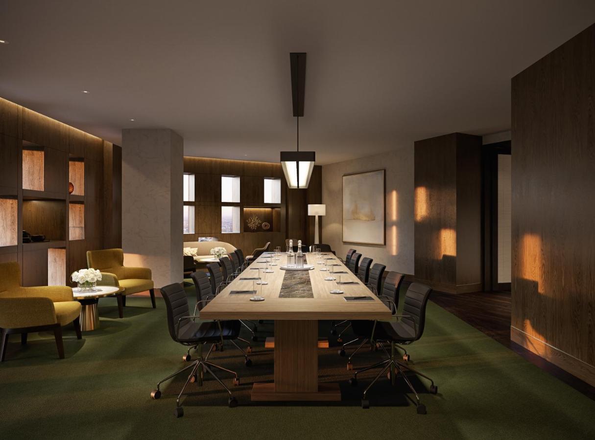 The Ritz-carlton, Hotel