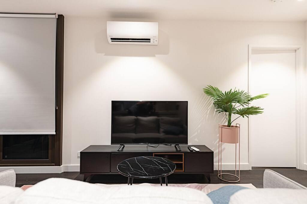 Sweet In Southbank Apartment *