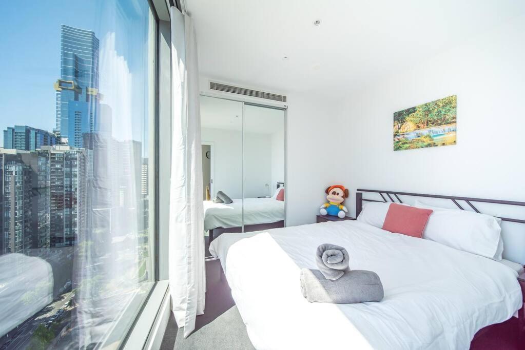 Spacious 2 Bdrs Apt +free Parking * Melbourne