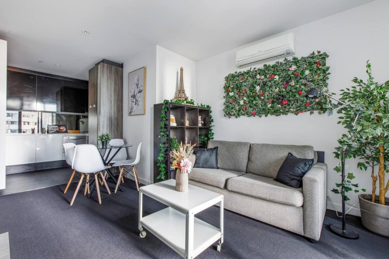 The Spencer - An Executive In Melbourne's Cbd *