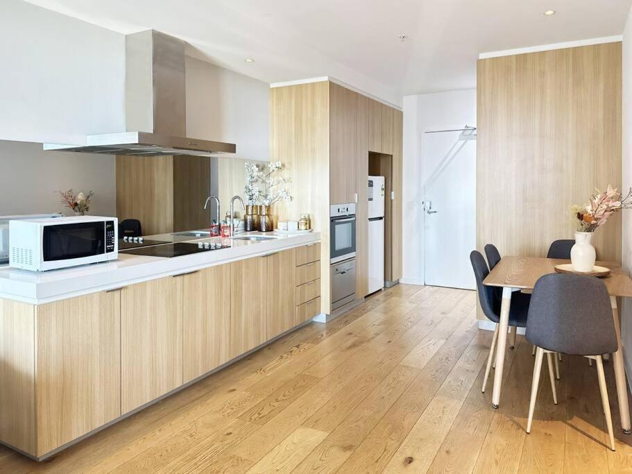 Apartment Midtown 2-bed Apt Near Southern Cross Station *
