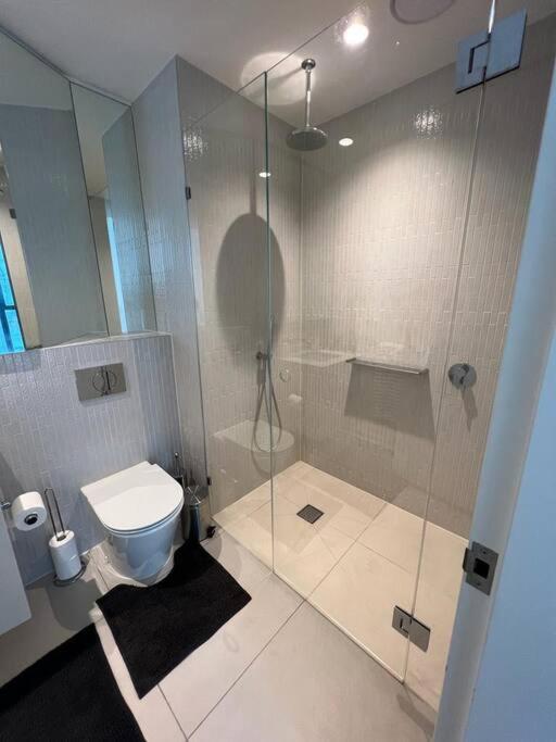 2 Bedroom Square Melbourne