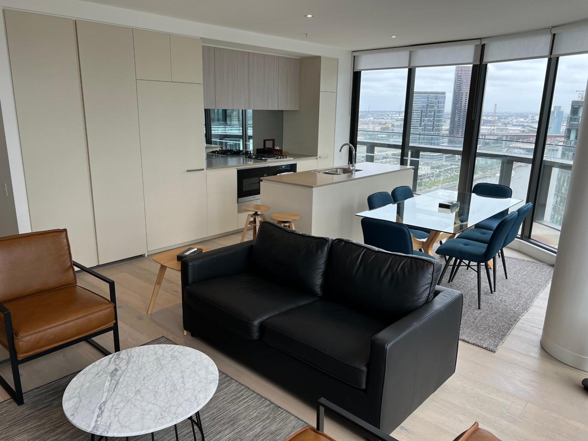Winston Docklands Aparthotel
