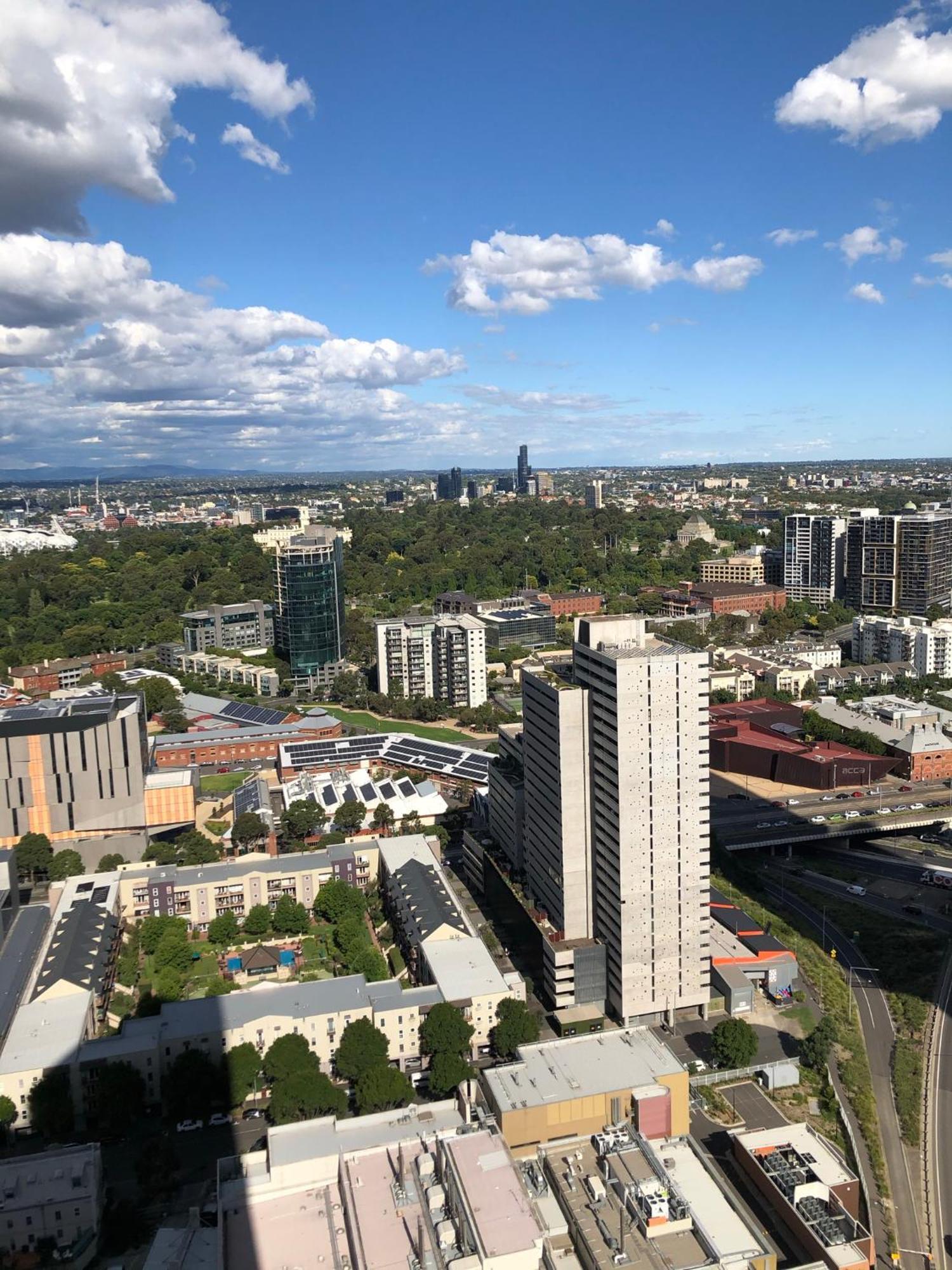 Apartment Modern 3 Bedroom With Amazing Views Melbourne