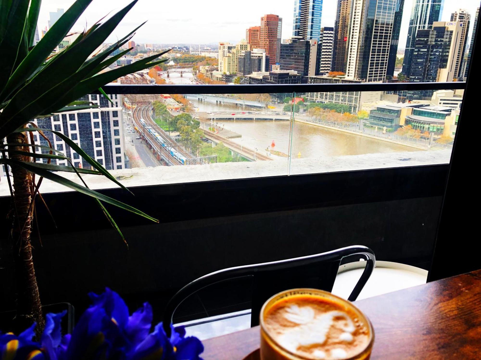 Aparthotel Aura On Flinders Serviced Melbourne