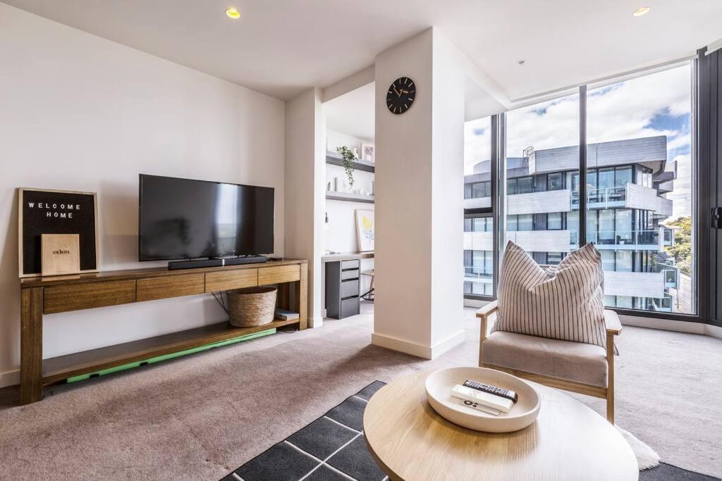 Apartamento Living 02677 *
