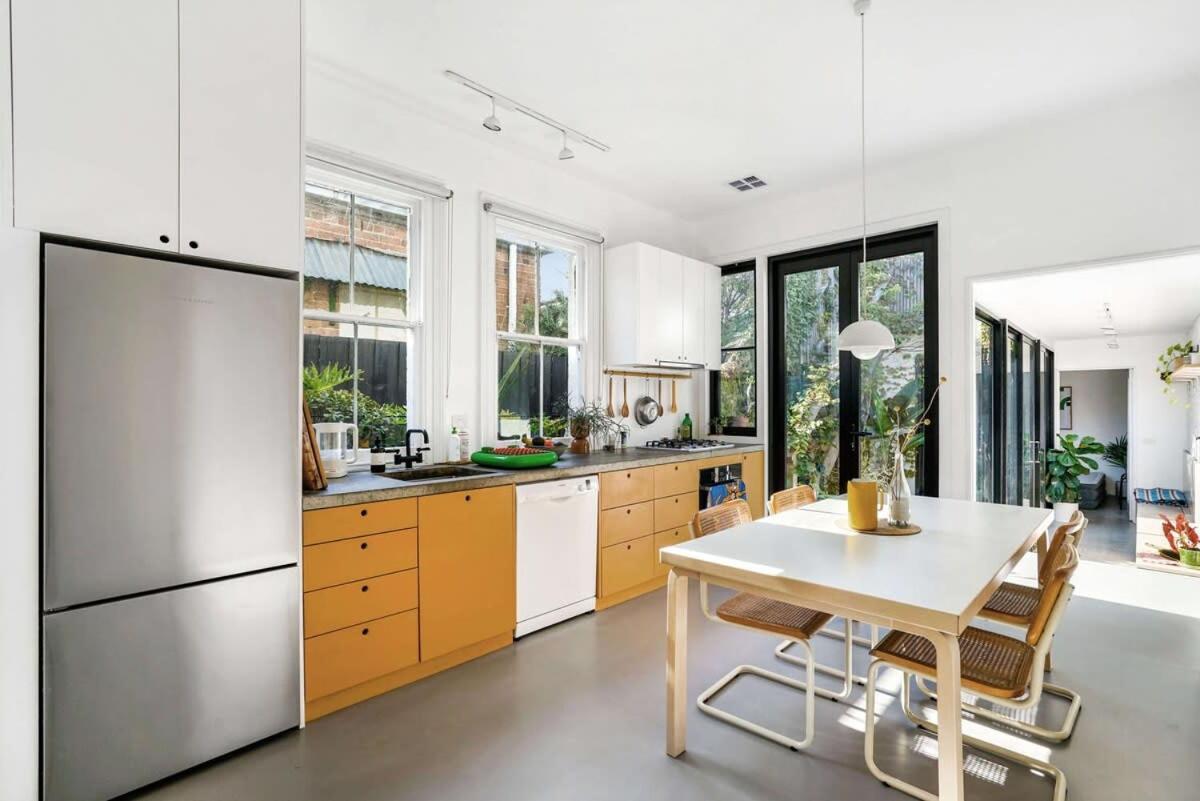 A Designer Terrace House By Edinburgh Gardens Melbourne