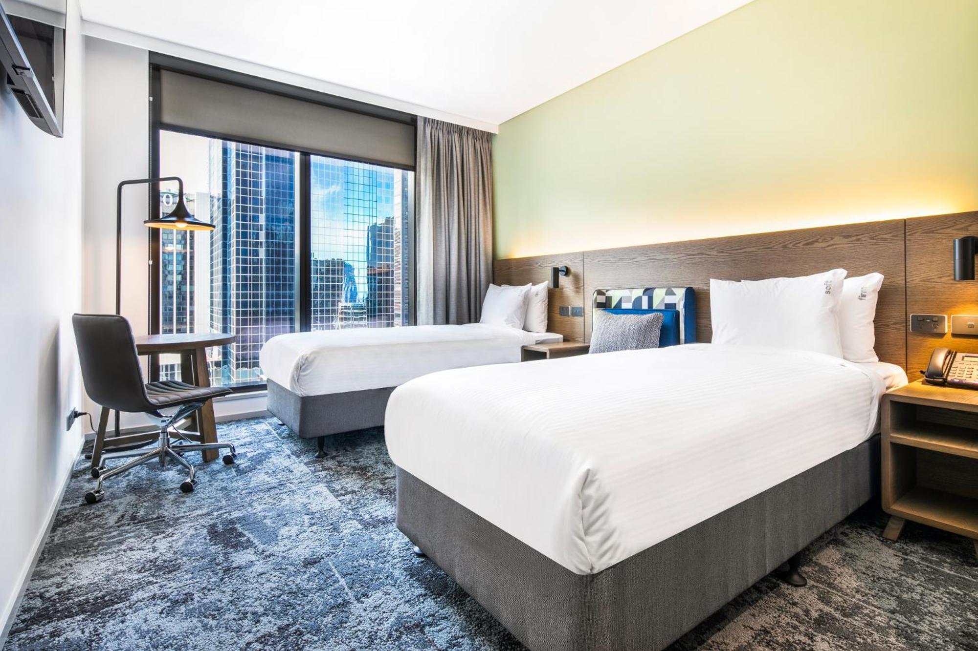 Hotel Express Little Collins By Ihg 4*