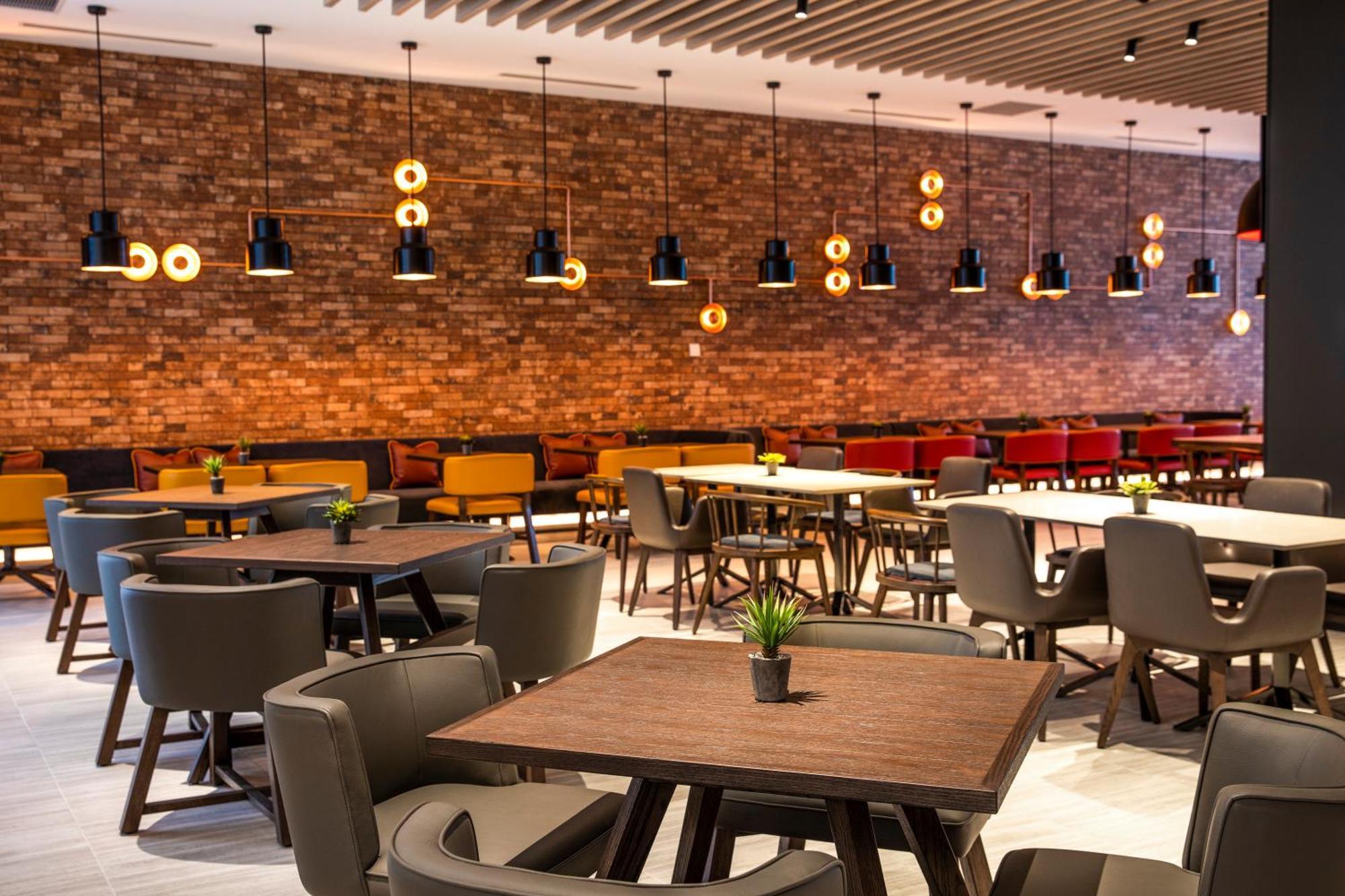 Hotel Express Little Collins By Ihg 4*