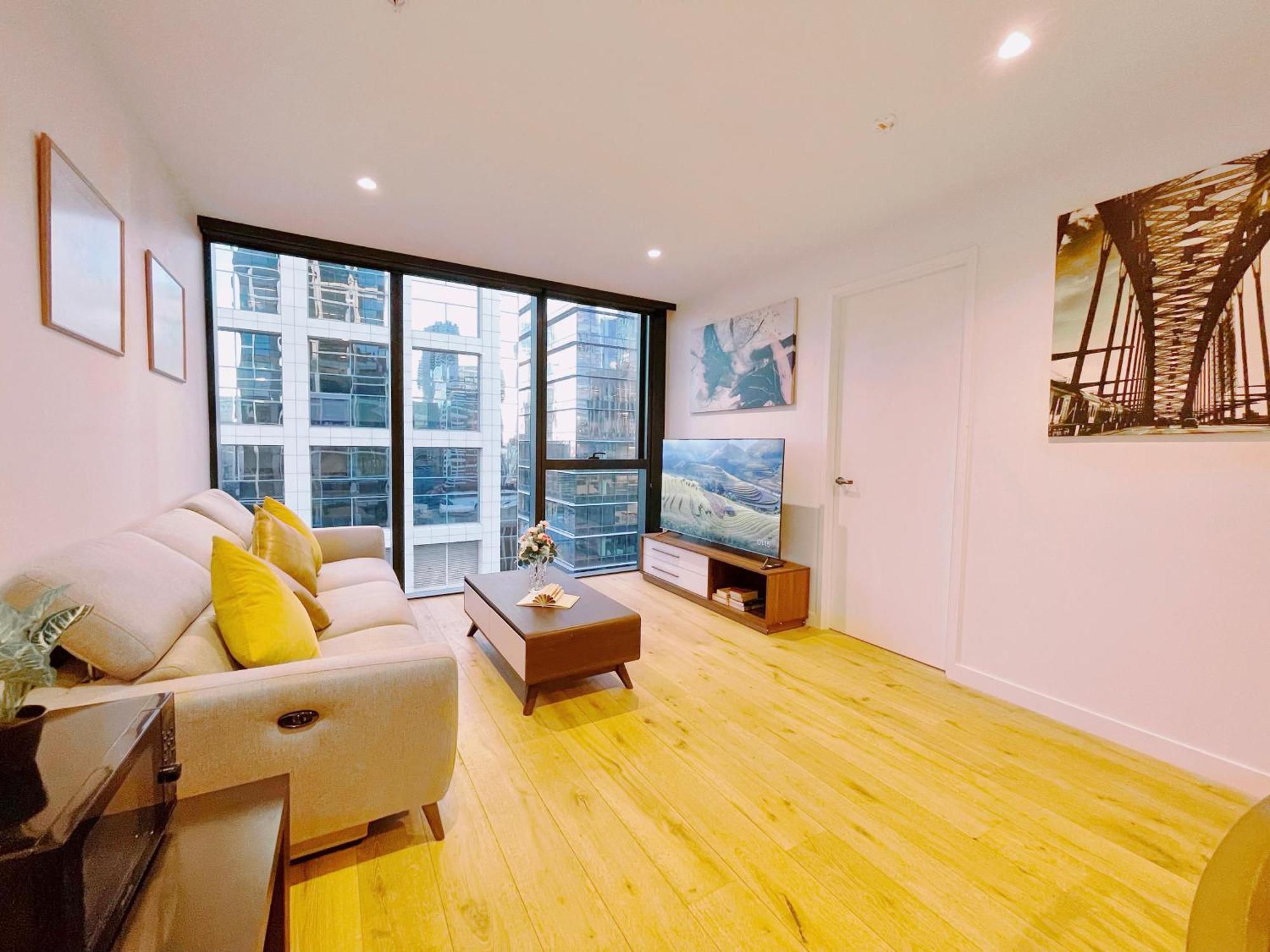 Apartment Collins House 2b By Goodlive Melbourne