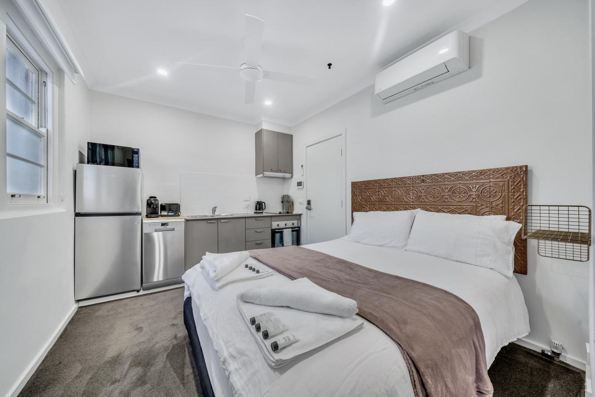Grosvenor 3121 Richmond Apartment *