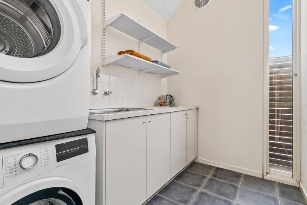 Holiday home The Avenue The Place Terrific 4br 2bth Townhouse *