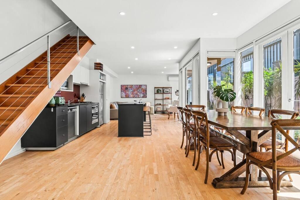 The Avenue The Place Terrific 4br 2bth Townhouse *