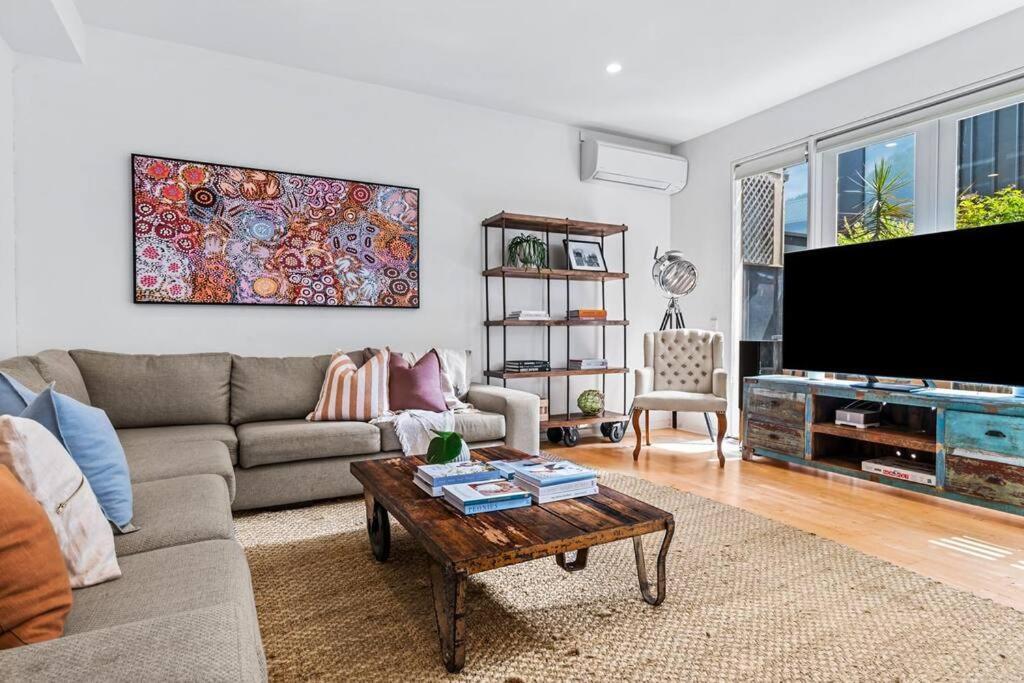 The Avenue The Place Terrific 4br 2bth Townhouse Holiday home
