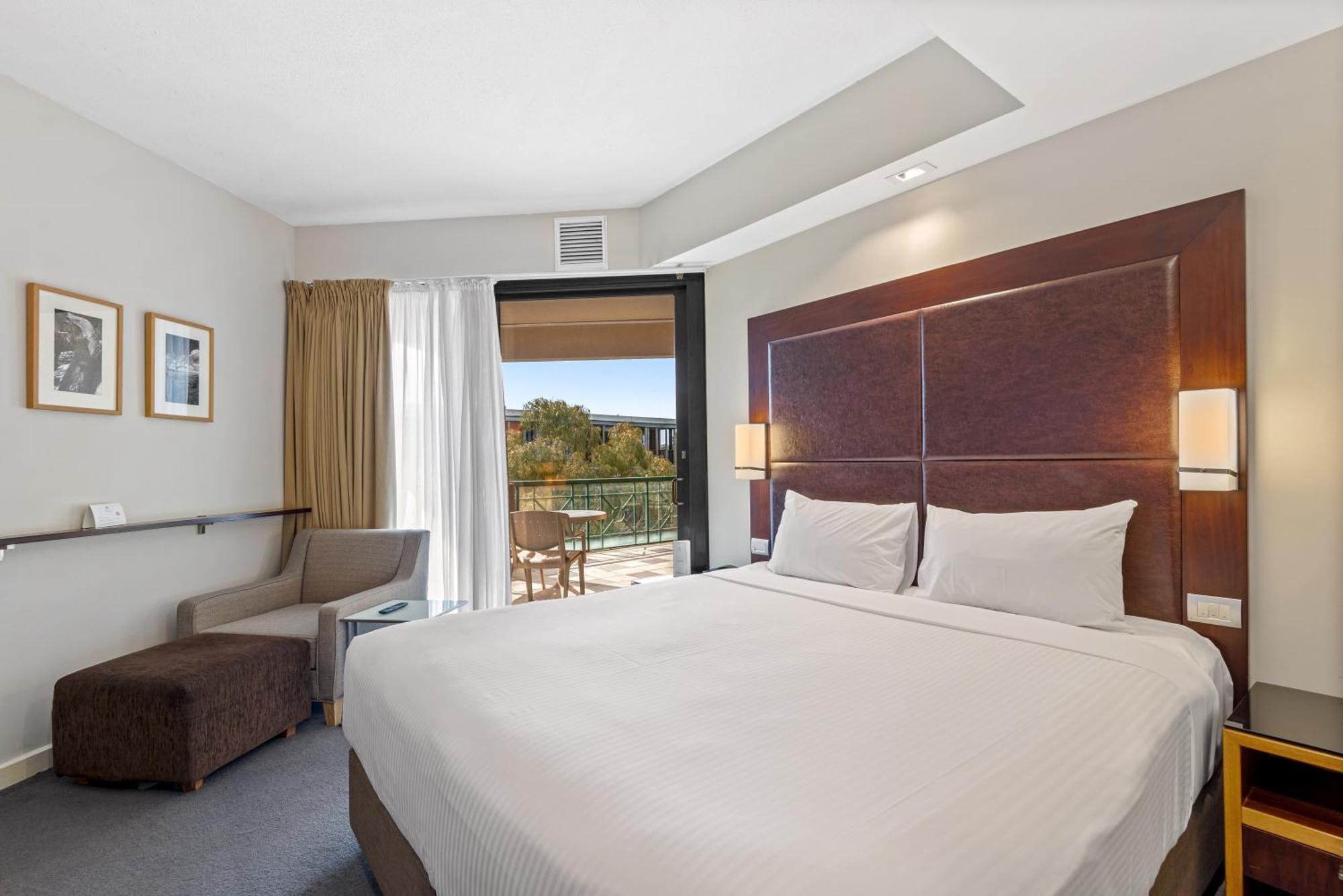 Amora Riverwalk 4* Melbourne