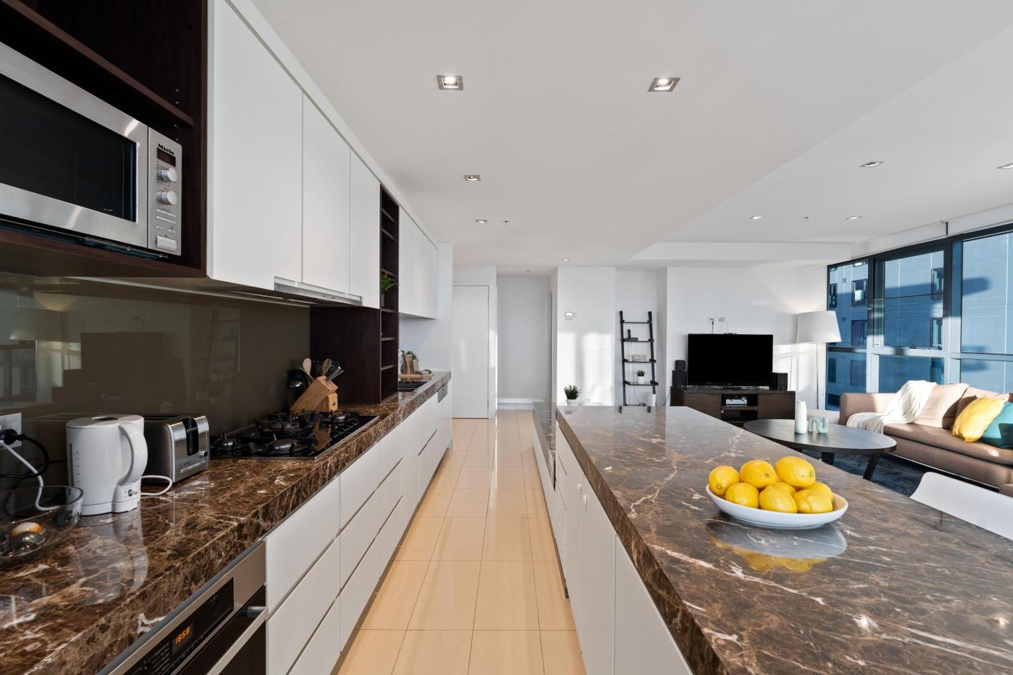 Complete Host Clarendon St Melbourne