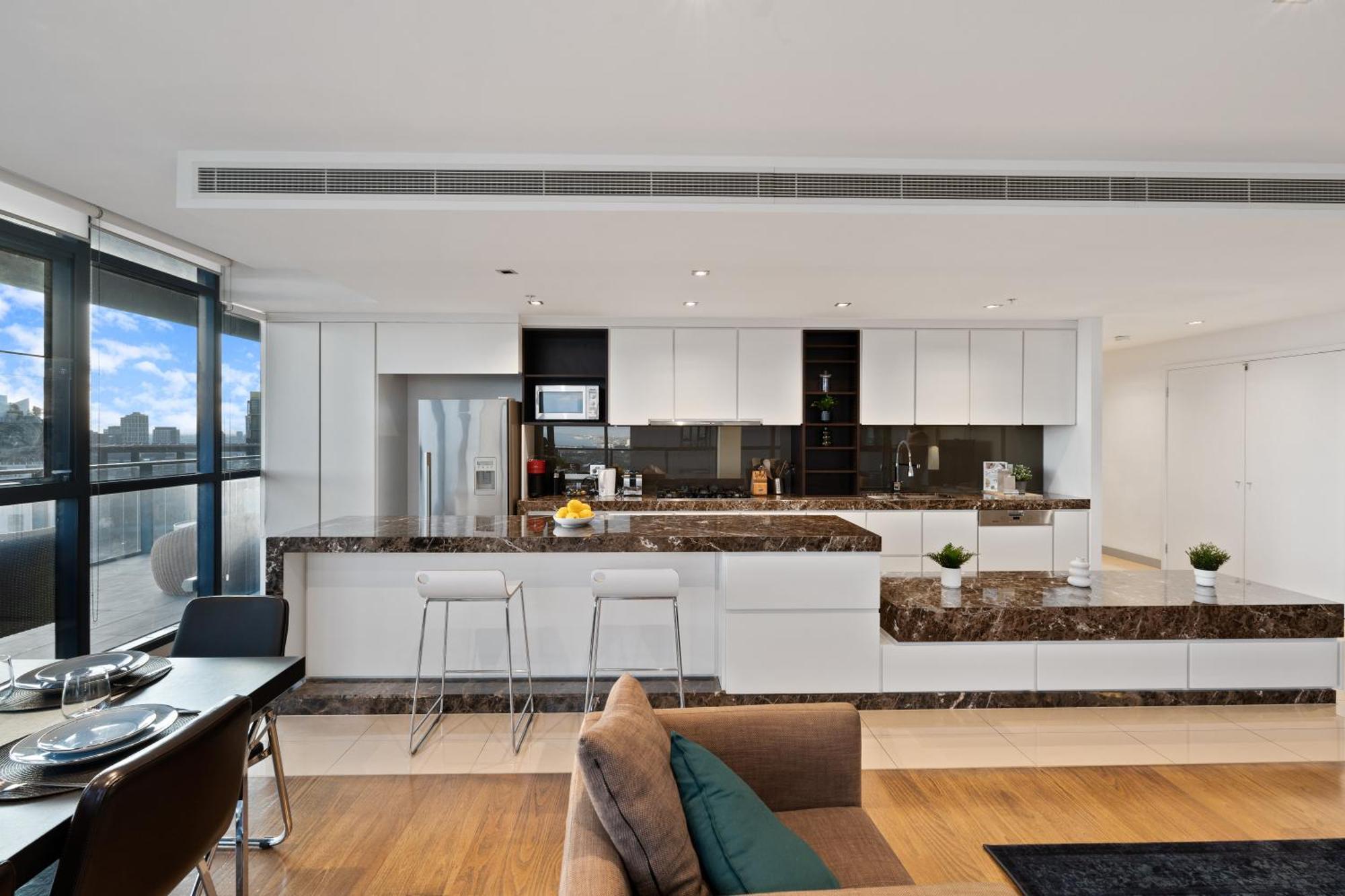 Complete Host Clarendon St Melbourne