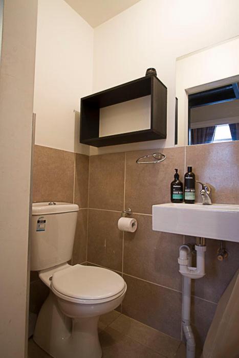 Apartamento Carlton Loft- 4-6 Guests #ausgp #directtram #f1 #melb 12 Mins #cbd *