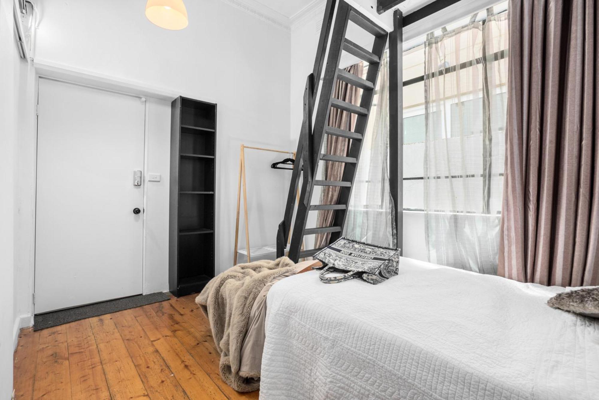 Carlton Loft- 4-6 Guests #ausgp #directtram #f1 #melb 12 Mins #cbd Apartamento *
