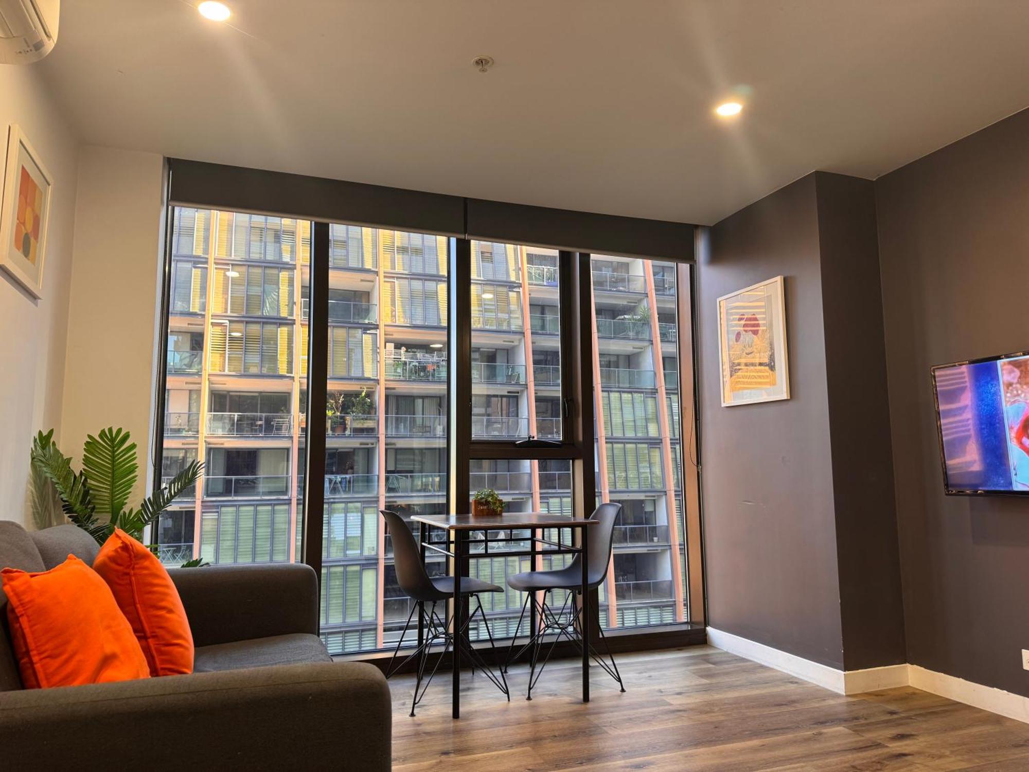 Aparthotel Aura On Flinders Serviced 4*