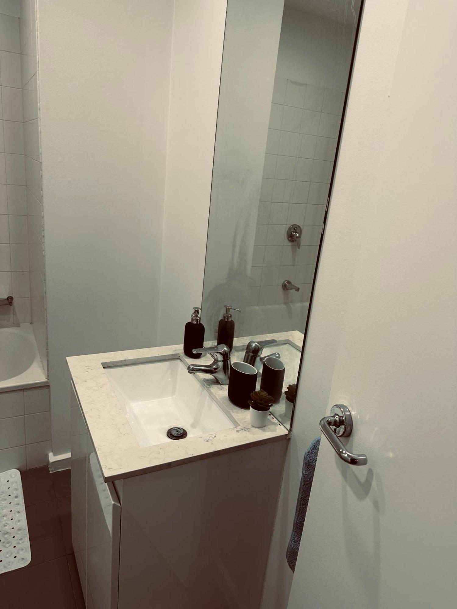 Apartment Urban Oasis 3 Brs & Parking Melbourne