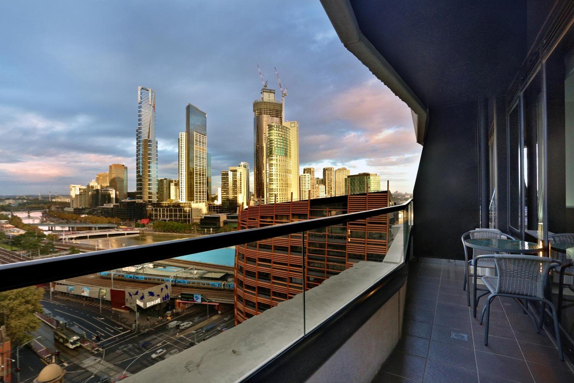 Aparthotel Aura On Flinders Serviced 4*