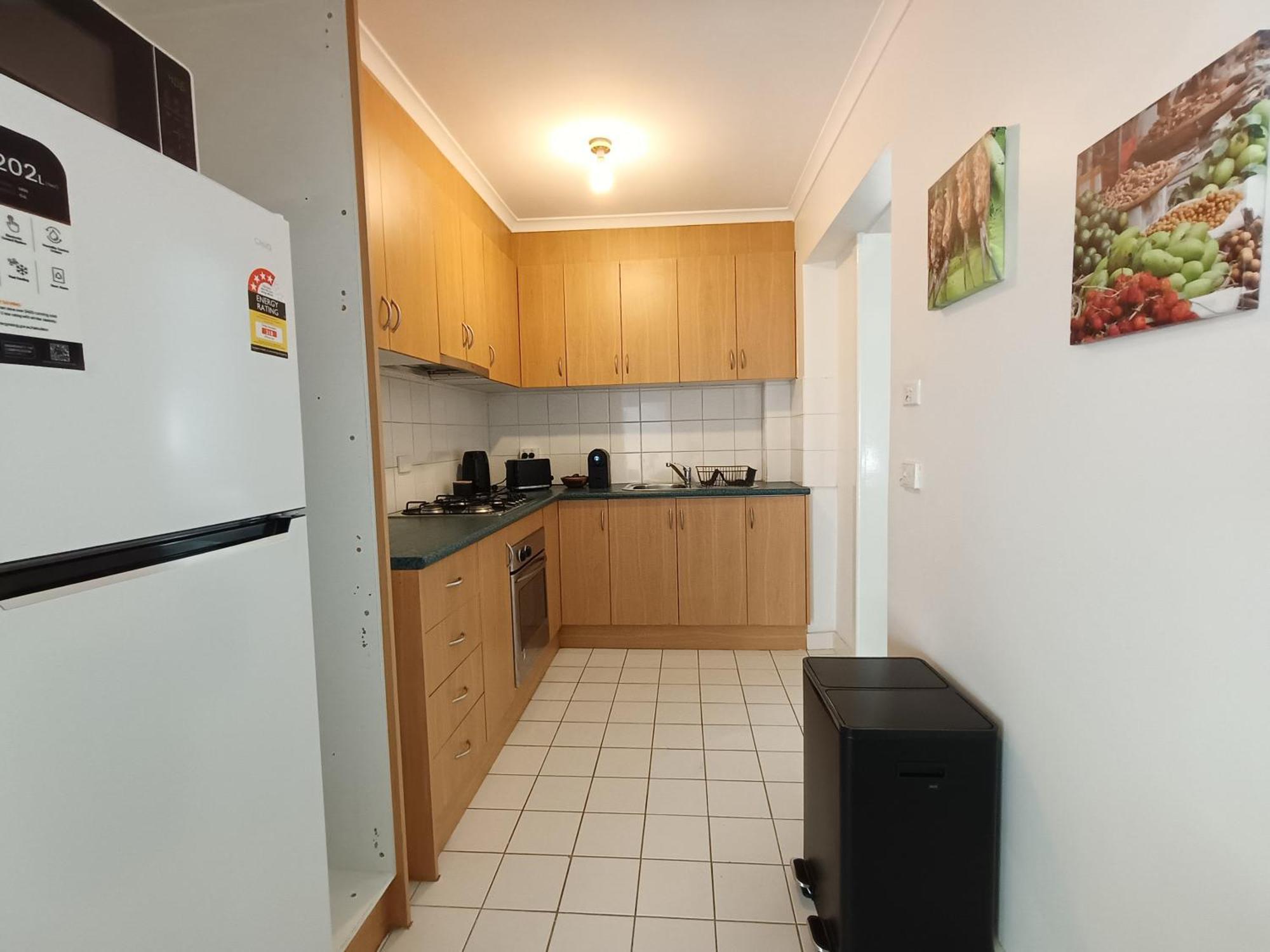 Cute, Cozy And 1 In Essendon With Free Parking